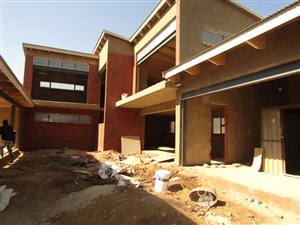 200 m² Office Space in Northmead