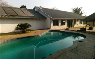 4 Bedroom House in Dalpark