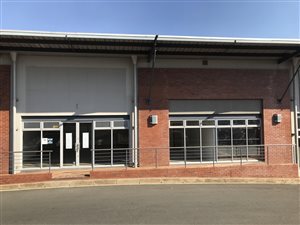 252 m² Industrial space in Laser Park