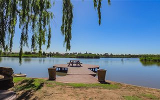 4 Bedroom House in Dalpark