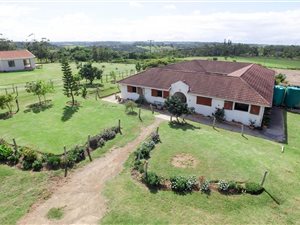 10.4 ha Farm in Beacon Bay
