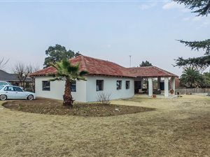 4 Bed House in Lombardy East