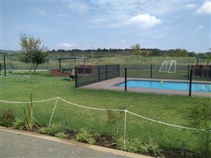 509 m² Land available in Derdepoort