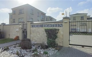 2 Bedroom Apartment in Tableview