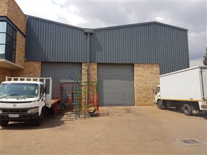 937 m² Industrial space in Ormonde