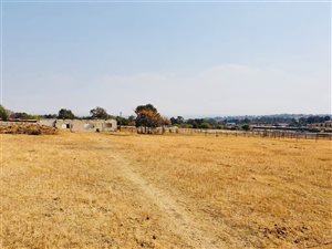 1 ha Land available in Diepsloot