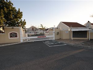 3 Bed House in Somerset Ridge