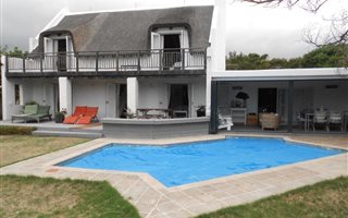 4 Bedroom House in Kommetjie