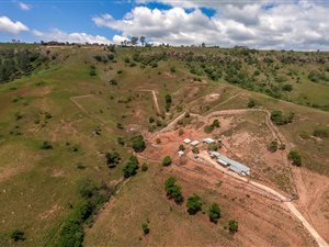 10.6 ha Land available in Cliffdale