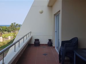 3 Bed Apartment in Amanzimtoti