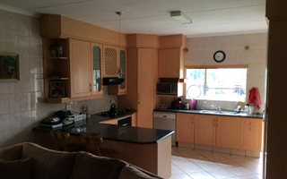 5 Bedroom House in Benoni AH