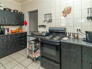 3 Bed House in Dersley