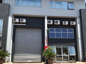 442 m² Industrial space in Halfway House