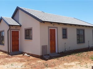 3 Bed House in Klerksoord