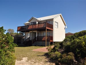 3 Bed House in Pearly Beach