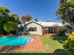 4 Bed House in Parkhurst
