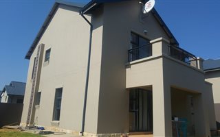 4 Bedroom Cluster in Meyersdal Nature Estate