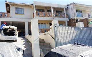 8 Bedroom House in Asherville