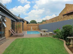 4 Bedroom House in New Redruth