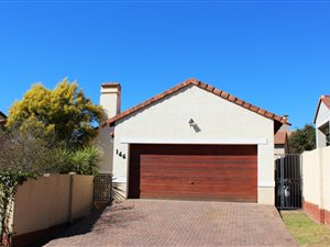 2 Bedroom Cluster in Johannesburg North