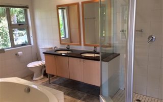 3 Bedroom House in Waterkloof Ridge