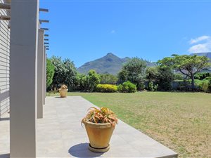 3 Bedroom House in Noordhoek