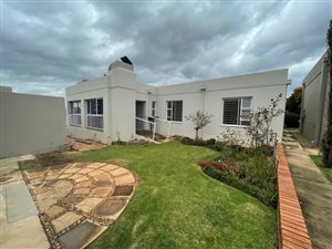 3 Bed Townhouse in Rietvalleipark