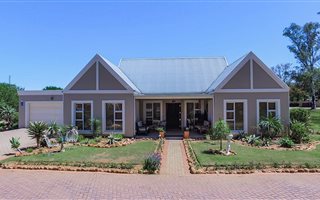 3 Bedroom House in Alicedale