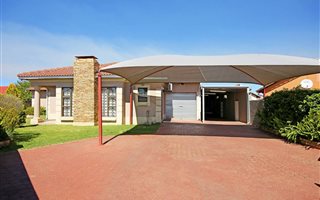 3 Bedroom House in Aureus
