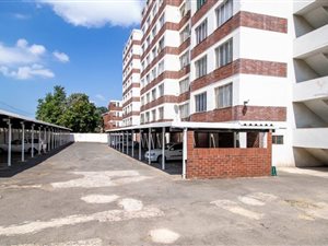 2 Bed Apartment in Pinetown Central