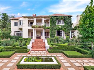 7 Bed House in Westcliff