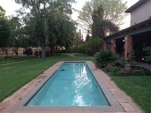 4 Bed House in Kameelfontein and surrounds
