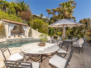 4 Bed House in Bantry Bay