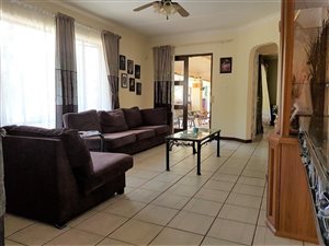 4 Bed House in Illovo Glen