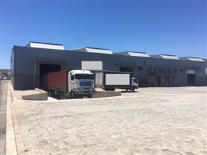 3140 m² Commercial space in Struandale