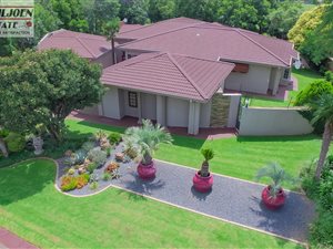 4 Bed House in Meyerton Central
