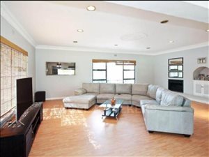 5 Bed House in Atholl