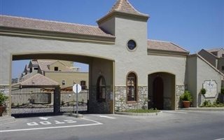 1 Bedroom Apartment in Lonehill