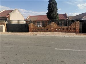 3 Bed House in Kagiso