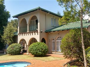 4 Bed House in Weltevreden Park