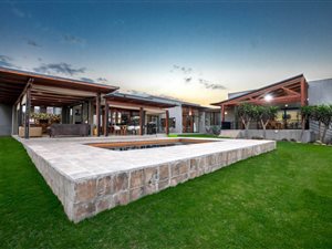 4 Bed House in Mooikloof Heights