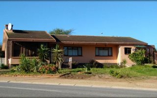 3 Bedroom House in Vredenburg
