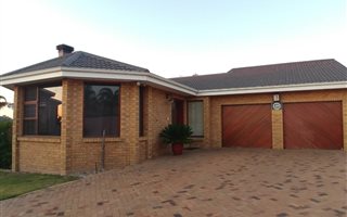 4 Bedroom House in Plattekloof