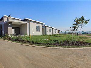 3 Bed House in Palm Lakes Estate