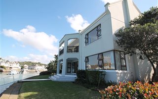 4 Bedroom House in Royal Alfred Marina