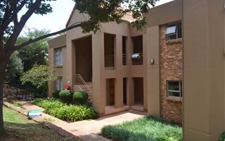 2 Bedroom Townhouse in Constantia Kloof