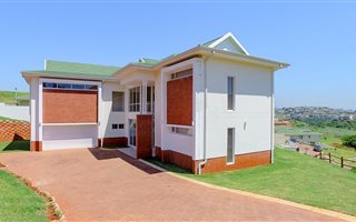 5 Bedroom House in Kindlewood Estate