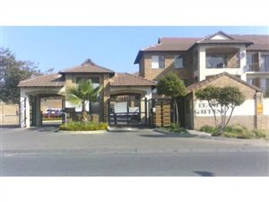 2 Bed Apartment in Erand Gardens