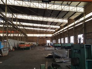 4000 m² Industrial space in Vulcania