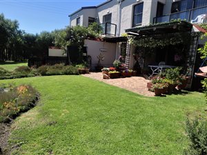 3 Bed Townhouse in Lakeside